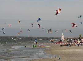 Stacaravanverhuur Kroon chalet B-10, vakantiewoning aan het strand in Workum