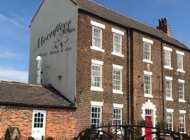 Moonfleet Guest House, hotel in Skinningrove