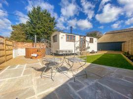 Little Norfolk Cabin, accommodation in Neatishead