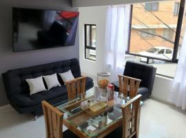 ELEGANTE Y AMPLIO APARTAMENTO – apartament w mieście Belén