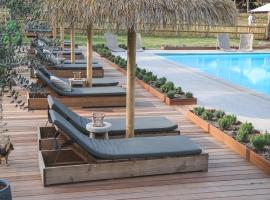 Agriturismo Rancone Lodges, hotel em Camporgiano