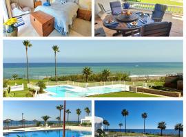 Casitamar frontline beach house rental Casares Costa near Estepona, casa o chalet en Bahía de Casares
