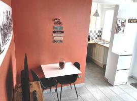 studio mezzanine avec terrasse – hotel w mieście Saint-Julien-de-Concelles