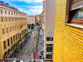 SILIA HOUSE Napoli Centro、ナポリのB&B