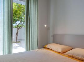 Lemon's Apartment, hotel u gradu Elmas