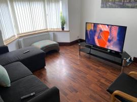 Amazing 4 bed Contractor hub, apartment in Nuneaton