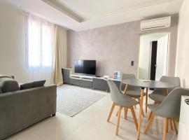 Cap d ail 2 pièces proches Monaco et plage, hotel in Saint-Antoine