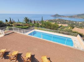 Domaine De La Bastide Dagay, hotel with parking in Anthéor