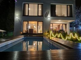 La bella vue, ξενοδοχείο σε Osenjače