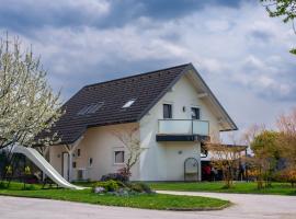 Guest house TOMAN, holiday home in Bled