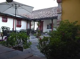 Hotel Cacique Real