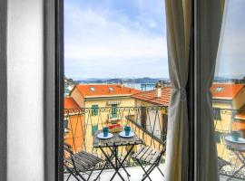 Cozy Apartment In Le Grazie With Kitchen, holiday rental in Le Grazie