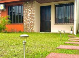 Casa Heliconia- La Fortuna, hotel v destinaci Fortuna