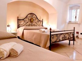 CORTE VICO PALMISANO CENTRO STORICO GALLIPOLI