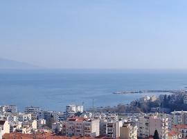 Rafaela's Apartment, hotel with hot tubs in Kavala