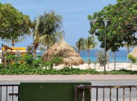 Studios with beautiful sea view, holiday rental in Willemstad