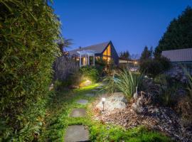 Alpine Rock B&B, hotel di Te Anau