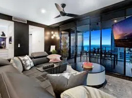 Two-Bedroom Deluxe Ocean View - Level 39 - Circle on Cavill - Wow Stay