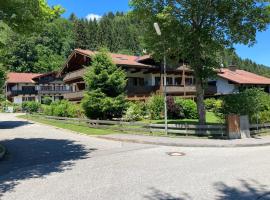 Ferienwohnung Sonnenschein, hotel in Aschau im Chiemgau