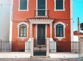 Jugendstil Villa - 2 min zum Meer, casa o chalet en Figueira da Foz