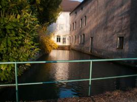 chambre indépendante dans le moulin, povoljni hotel u gradu Pouilly-sur-Vingeanne