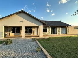 ValView Guest Lodge, מלון ליד Thabazimbi Golf Course, ת'אבזימבי
