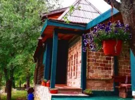 Chalet Etno Oaza near Airport