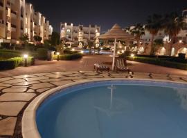 Two Bedroom at Sunny Lakes Resort, hotel cerca de La Dolce Vita, Sharm El Sheikh
