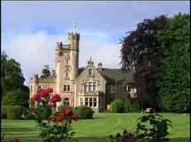 Mansfield Castle Hotel, hotel v destinaci Tain