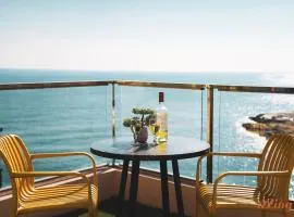 Seafront Studio with Stunning Terrace - Sliema, Malta