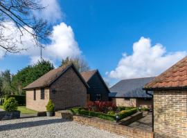 2 Hilltop Cottages, lodging in Stansted