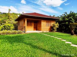 Casa de campo com acesso ao Rio, landsted i Encantado