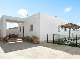 Casa Josisa - Solo Familias, villa in Conil de la Frontera