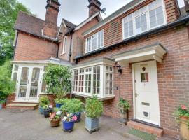 Stable Mews Cottage, holiday rental in Royal Tunbridge Wells