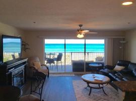OW 202 - Entire Oceanfront Condo - 2 BR and 2 Bath, ξενοδοχείο σε Indian Rocks Beach