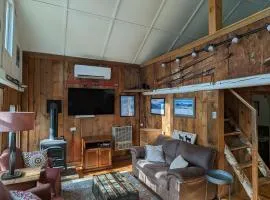 Pond View Cabin