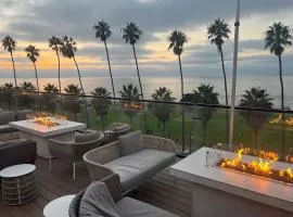 La Jolla Cove Suites