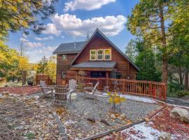 Hot Tub-EV-Kid Friendly-Arcade Game-BBQ-Fire Pit, hotel v destinaci Lake Arrowhead