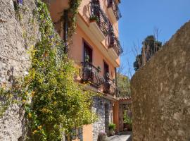 B&B RE TANCREDI, hotel poblíž významného místa Ancient Theatre of Taormina, Taormina