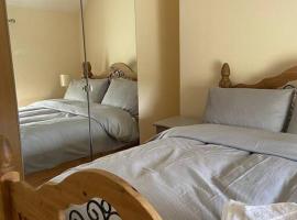 Stewarts House, cheap hotel in Newtownstewart