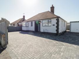 Seaside Retreat, place to stay in Prestatyn