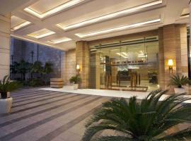 Crowne Plaza New Delhi Mayur Vihar Noida, an IHG Hotel, hotel berdekatan Swaminarayan Akshardham, New Delhi