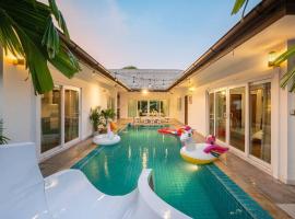Private Pool Villa•4BR•PATTAYA, sumarhús í Ban Rong Po