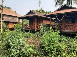 Maylyn Guesthouse, hotell i Vang Vieng
