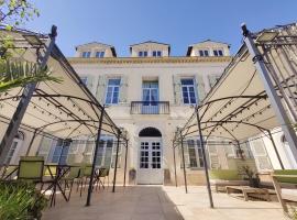 Chambres d'hôtes - Bed and Breakfast Les Palmiers, boende vid stranden i Mèze