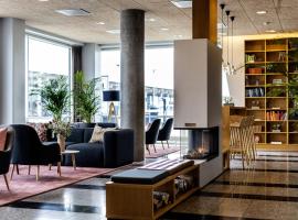 Aalborg Airport Hotel، فندق في ألبورغ