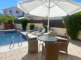 Nissi Beach Golden Villas, hotell i Ayia Napa