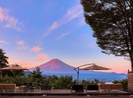 Retreat Camp Mahoroba、富士河口湖町のホテル