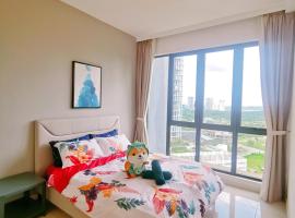 Legoland - HappyWonder Suite for Family ,Cozy, Wifi with Nice Garden Pool View!, hotel amb jacuzzi a Nusajaya