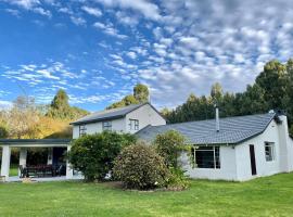 REDVERSDALE- 4 x 4 Recommended, vacation home in Underberg